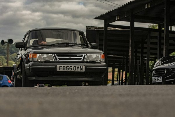 Les résultats surprenants des crash-tests sur les rehausseurs de voiture : sécurité enfant à la loupe